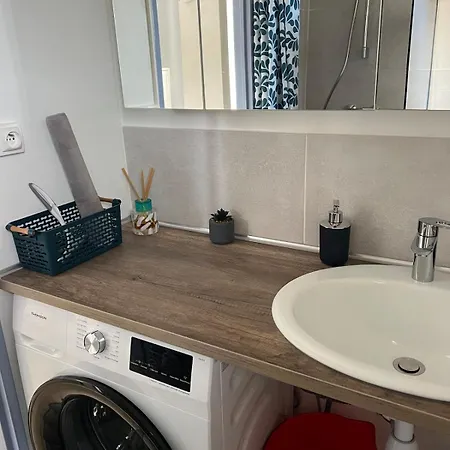 3rd Floor Balcony Wifi In